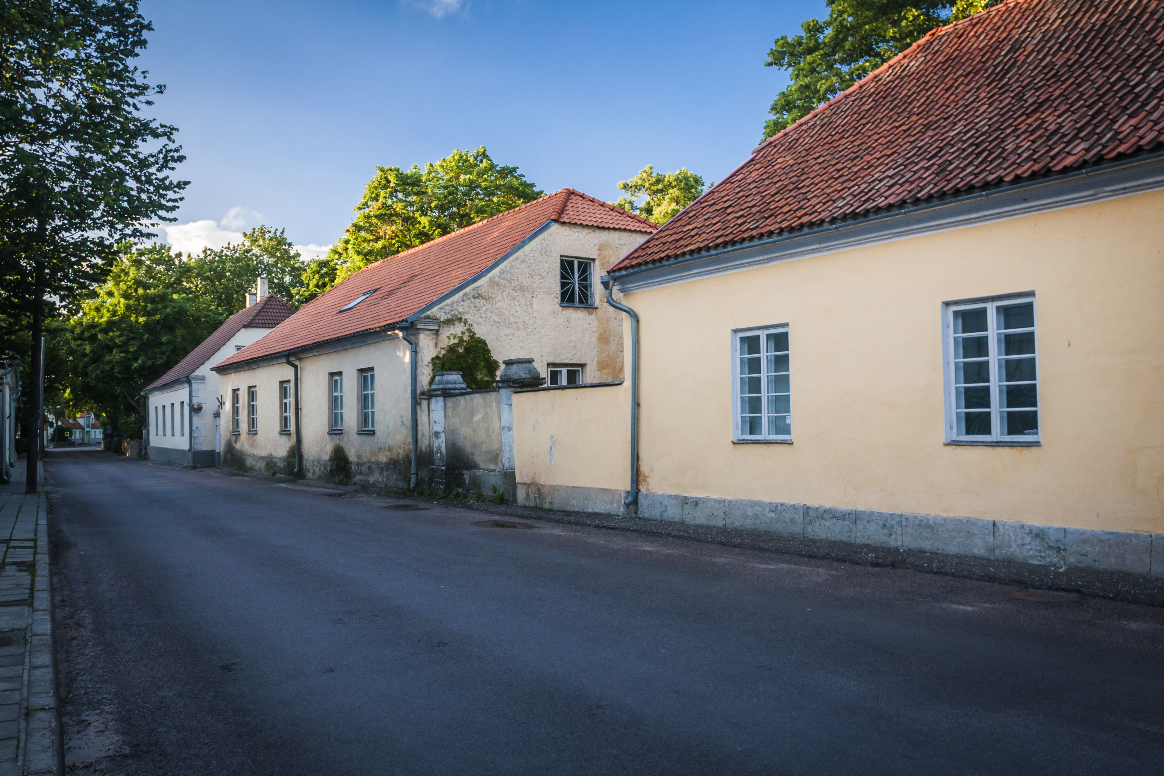 Kuressaare Historical Streets and Alleys: A Picturesque, Historic Environment for Photo Shoots in Joe McNally's July Workshop.