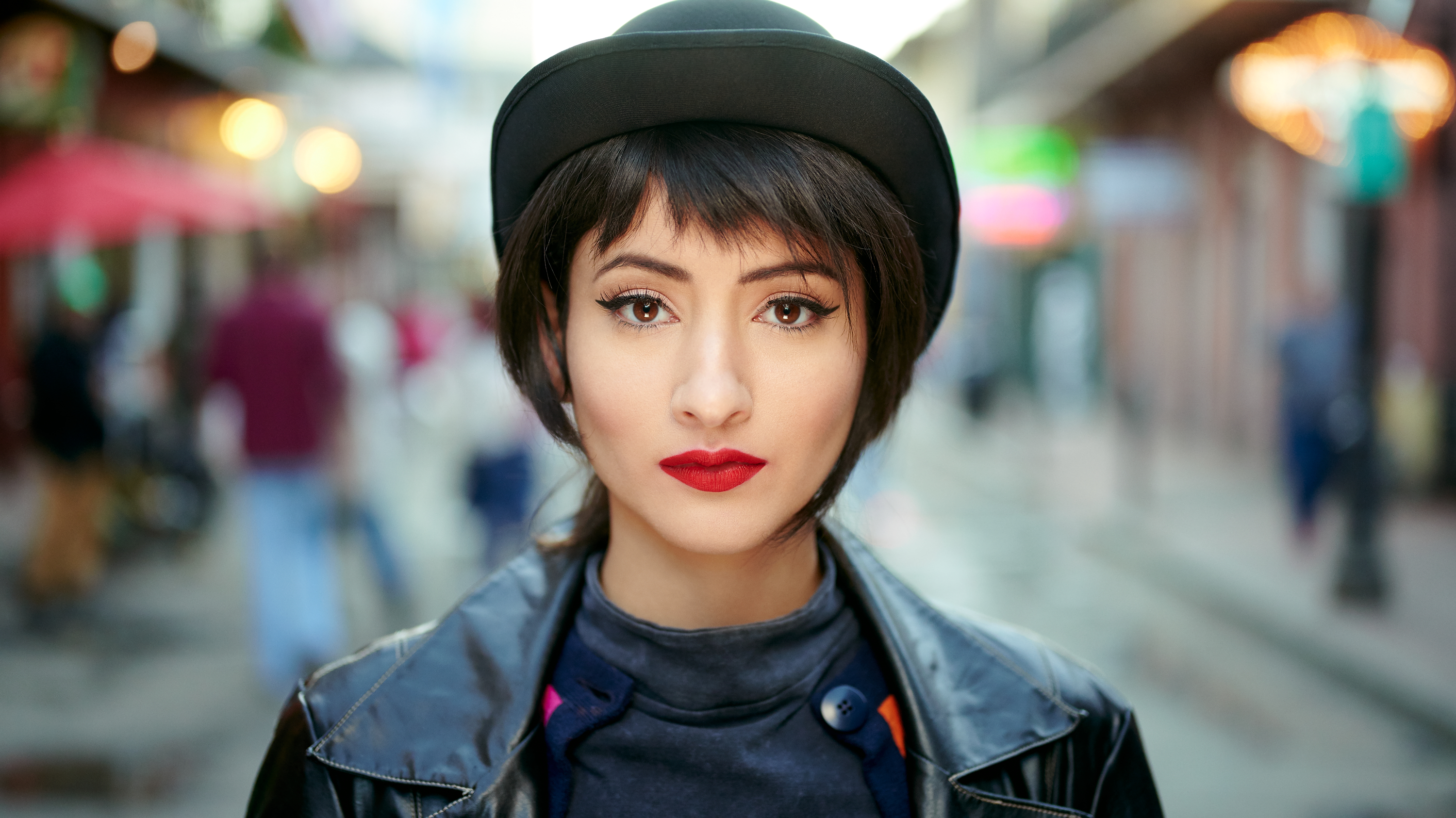 A beautiful model for Joe McNally's workshop.